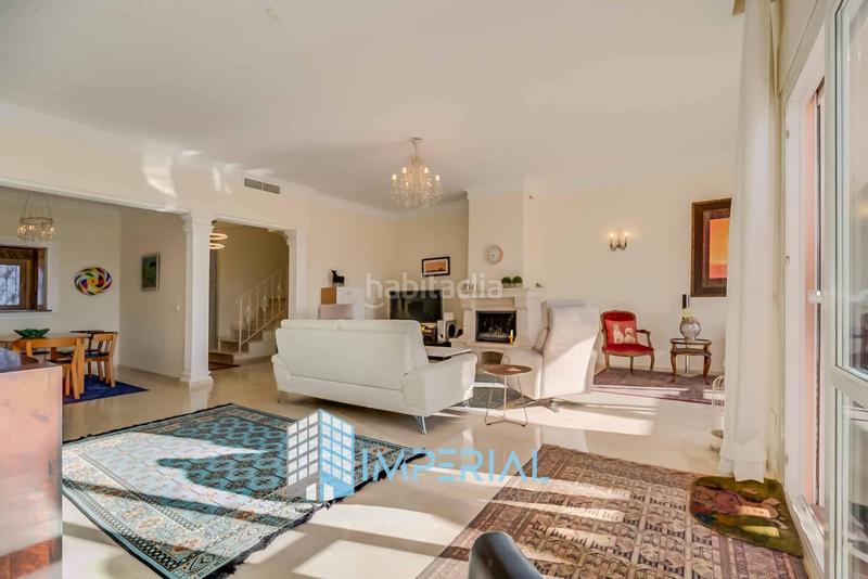 Foto 51830fca-cec6-4f17-9cce-e5225924037e. Reihenhaus mit heizung parking pool in Cabopino - Artola Marbella