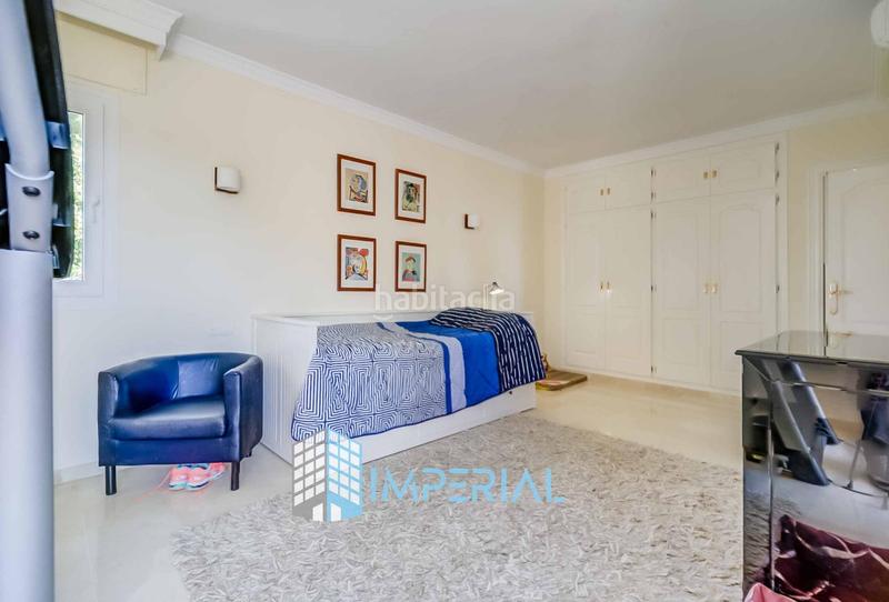 Foto b86f468f-f19a-44cf-bf7d-63eda43eafa5. Reihenhaus mit heizung parking pool in Cabopino - Artola Marbella