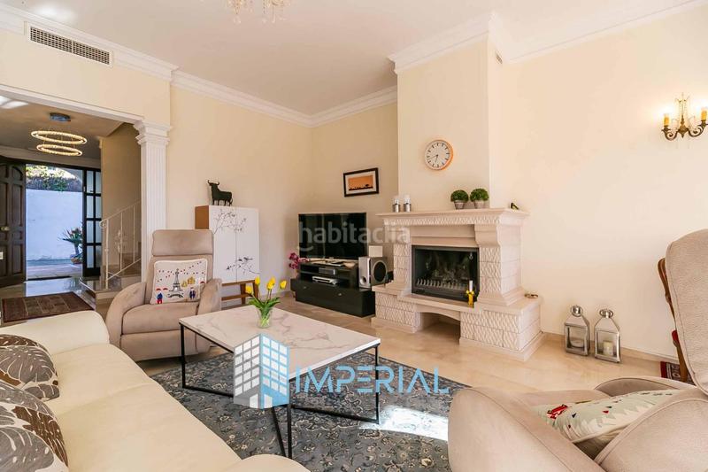 Foto fee68cda-ce3c-4fc5-941b-f5efc2be485f. Reihenhaus mit heizung parking pool in Cabopino - Artola Marbella