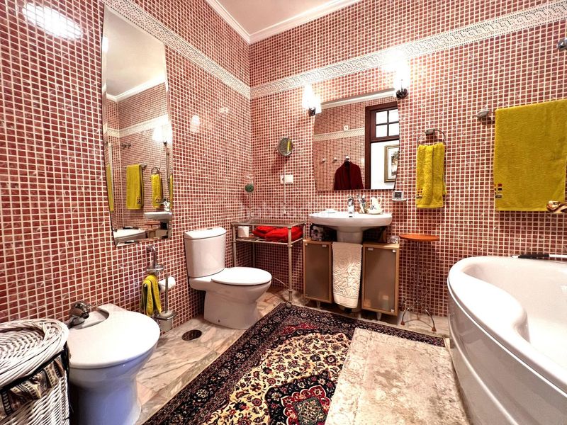 Foto 00f65c7a-61b6-4d2b-891d-2841d2993389. Apartament amb piscina a Centro ciudad Fuengirola