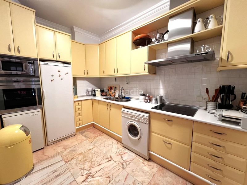 Foto e8c81b23-6b39-453a-9631-6cdc52071a9a. Apartament amb piscina a Centro ciudad Fuengirola