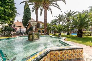 Duplex à Centro ciudad. Dúplex en puebla lucia, fuengirola centro.