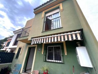 Casa adosada en Los Boliches. Gran oportunidad en el recinto ferial de fuengirola! adosado con