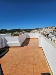 Apartament a Los Ríos. Ático moderno con vistas espectaculares en venta planta baja tam