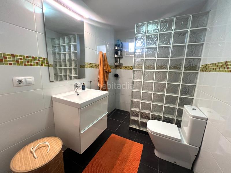 Foto 6fa15d92-23a5-462d-9b9d-5b6fe0637b59. Casa aparellada amb aparcament piscina a Torreblanca del Sol Fuengirola