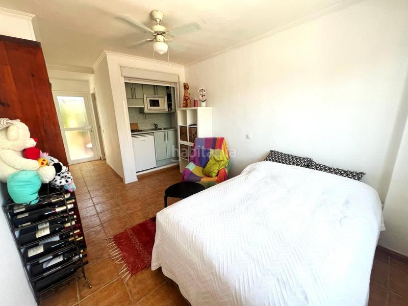 Foto 89d1e18a-7e9d-4196-8f53-95404af216a3. Casa aparellada amb aparcament piscina a Torreblanca del Sol Fuengirola