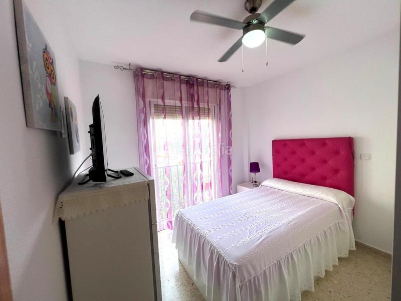 Foto 126a4dc9-790e-4c8c-8d5d-b6fd949b267a. Reihenhaus mit parking pool in Los Boliches Fuengirola