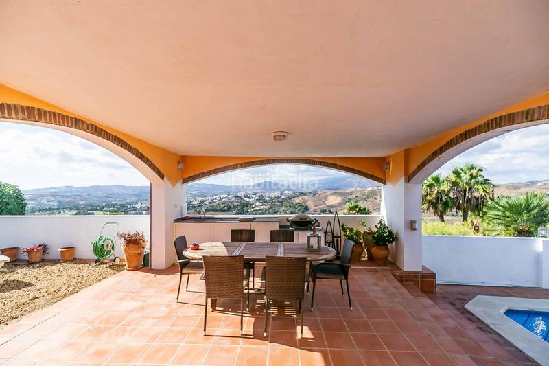 Foto 2795f32b-ef3d-4ea3-9ff9-c0937371ed45. Xalet amb aparcament piscina a campo de Mijas Mijas