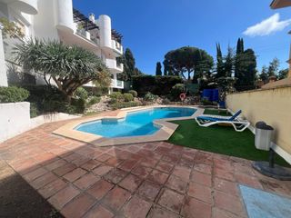 Duplex in Mijas Golf. Oportunidad amplio dúplex con accesos independientes en cada pla