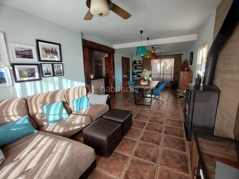 Foto 0bee5ff3-ab3b-46de-b11b-54488c739154. Casa adossada amb aparcament piscina a Los Ríos Mijas