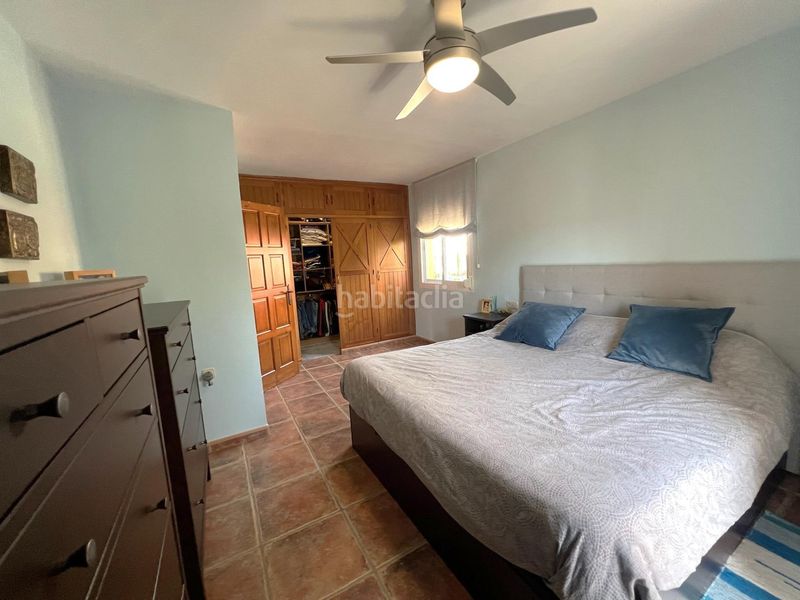 Foto 2029bb21-2a82-45b2-951b-f6a01e39edb5. Casa adossada amb aparcament piscina a Los Ríos Mijas