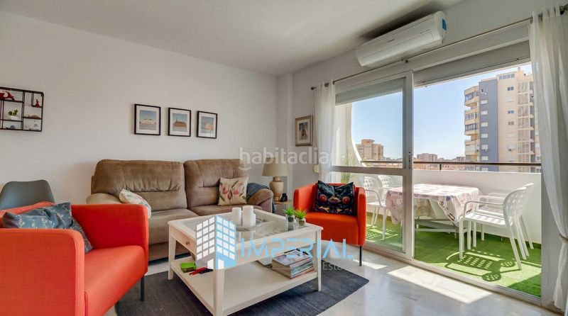 Foto 3b01f4ff-d7d9-43c8-b10d-d133bbc187f7. Apartament amb piscina a Centro ciudad Fuengirola