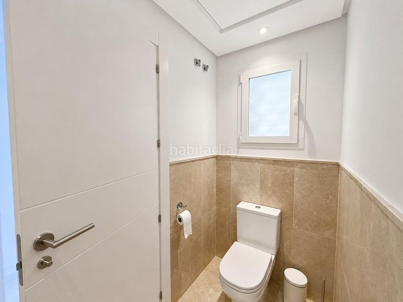 Foto d9332c7e-2737-4437-ab3f-ee855019c53b. Casa adossada amb aparcament piscina a La Mairena Ojén