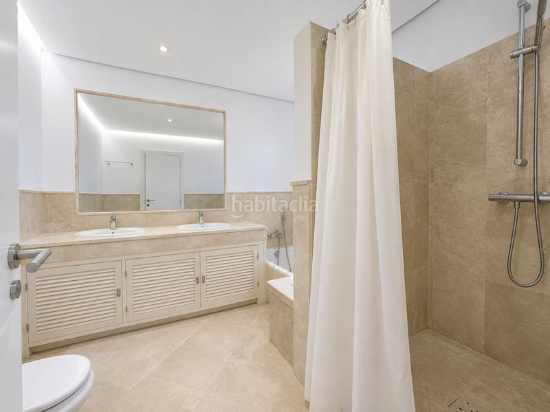Foto dd22d17a-d07b-4a36-ac57-6463e813026f. Casa adossada amb aparcament piscina a La Mairena Ojén
