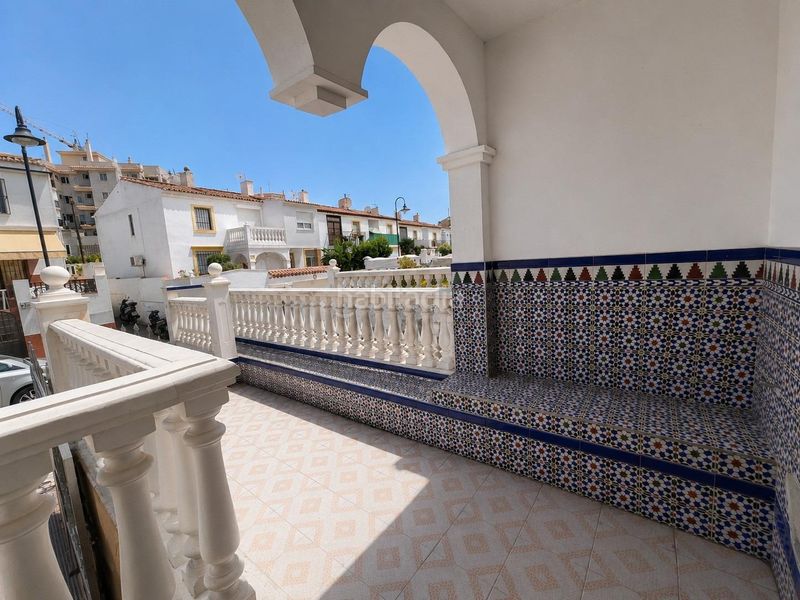 Foto 164efbea-2e5b-40b7-ac36-72b436ae705e. Casa adossada amb aparcament a Centro Mijas