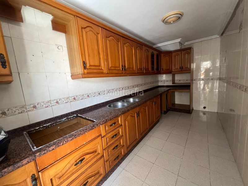 Foto d94480cc-3b5c-4a3b-b3d7-d15c2dcc4ec6. Casa adossada amb aparcament a Centro Mijas