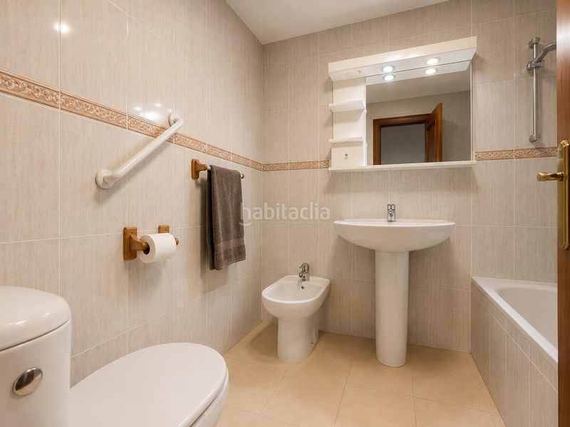 Foto 19e90cfb-0783-48de-afcb-ede62c465802. Apartament amb aparcament piscina a Los Ríos Mijas