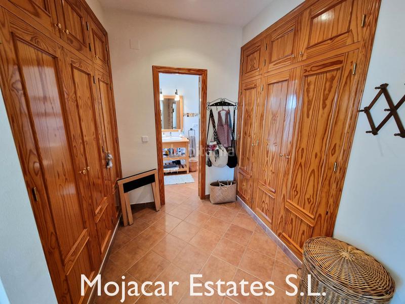 Foto 9010c3af-45c0-4929-912e-ba6383c0a78a. Chalet en calle alondra 8 sensacional chalet y anexo independiente en venta , almería, andalucía con impresionantes vistas de las montaña en Mojácar