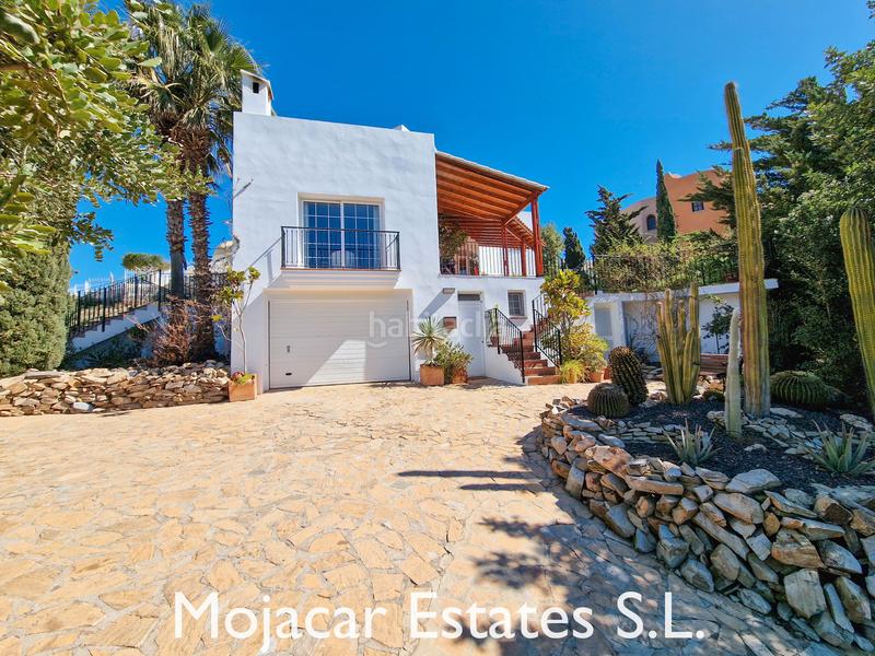 Foto af3f9a01-efca-458a-ad7a-344a01776c8b. Chalet en calle alondra 8 sensacional chalet y anexo independiente en venta , almería, andalucía con impresionantes vistas de las montaña en Mojácar
