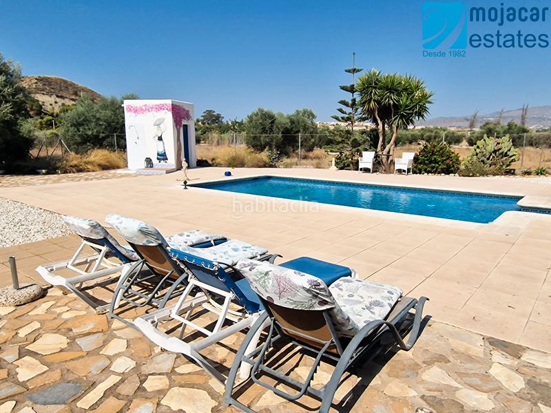 Foto 1eaad4d2-35d8-425c-b90f-4cdd0ba2c984. Chalet en camino el navajo 51 villa independiente en venta en turre, almería, con casa de invitados independiente, piscina y vistas a la montaña en Mojácar