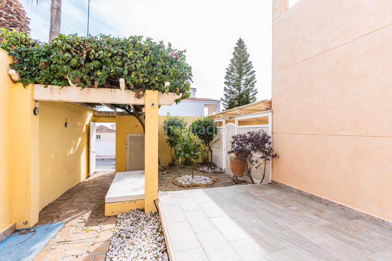 Foto 19fc4fa6-ce31-4f5c-8f51-c79b4ed17d08. Chalet dans calle pescador 15 dans Las Marinas Garrucha