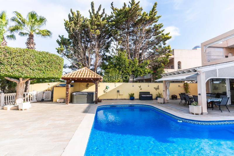 Foto 66f9f56e-9a49-4b60-8156-c337b3abd9e2. Chalet dans calle pescador 15 dans Las Marinas Garrucha