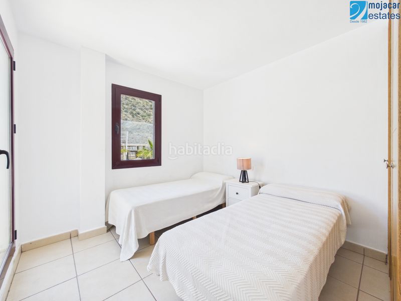 Foto bf7de2ee-dabd-4836-9ad4-e2ec40f6a82d. Casa adossada a calle avicena 4 a Mojácar playa - las ventanicas - la paratá Mojácar