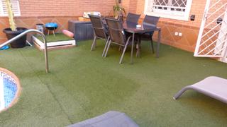 Casa adossada en Calle costa de la luz 1. Triplex con piscina