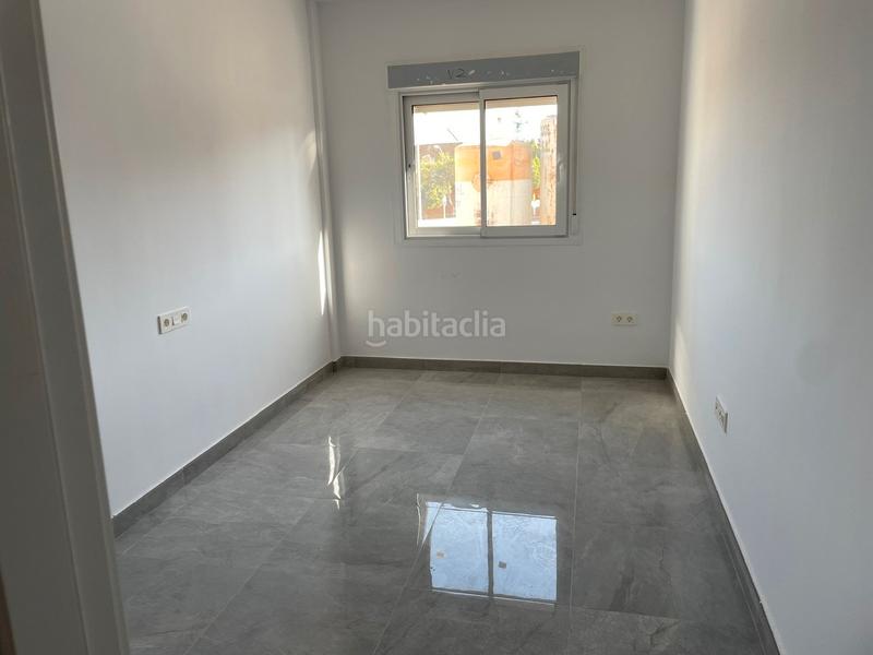 Foto 11873ff7-4bc6-452b-ad3d-9281cacb7e86. Casa adossada a Piedras Redondas - Torrecárdenas Almería