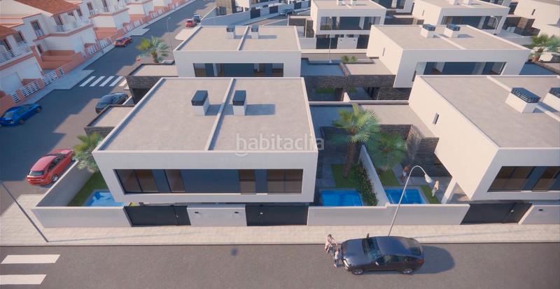 Foto d4043fb9-318a-4b91-a341-c6651956a904. Casa pareada en calle antonio gramsci 9 garden vv4 esq en Huércal de Almería