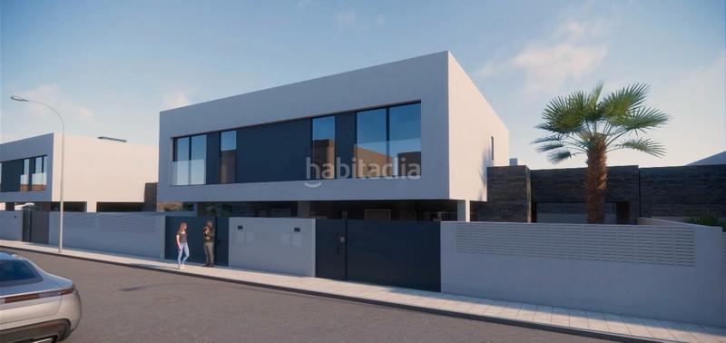 Foto db4224b2-3387-43b2-adce-ab09db8eab54. Casa pareada en calle antonio gramsci 9 garden vv4 esq en Huércal de Almería