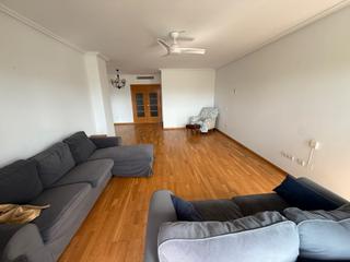 Pis  Calle francisco rabal. Piso de 4 dormitorios en la vega