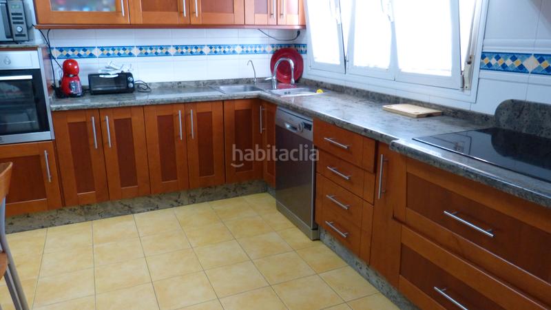 Foto 78925c55-bf36-4a72-be6c-2e05564a59e3. Semi detached house with fireplace parking pool in Almería