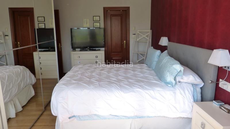 Foto 84d17aa6-6ce0-4fa3-8008-327c013f2d72. Semi detached house with fireplace parking pool in Almería