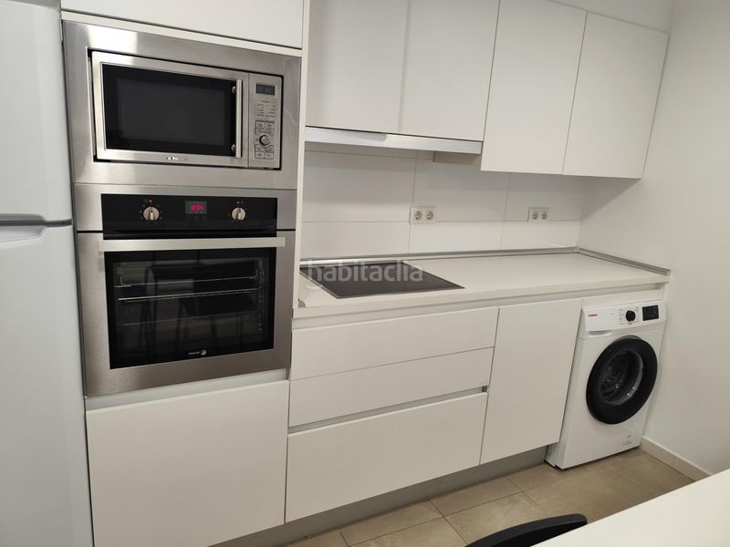 Foto 6d3075eb-d5c5-447b-8615-71743dab2d4c. Location appartement dans paseo de Almería 41 dans Centro Almería