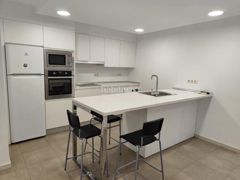 Foto 8208eb8d-7d47-4f06-bb9c-aac86e2723fa. Location appartement dans paseo de Almería 41 dans Centro Almería