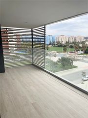 Miete Etagenwohnung in Avenida del mediterráneo 71