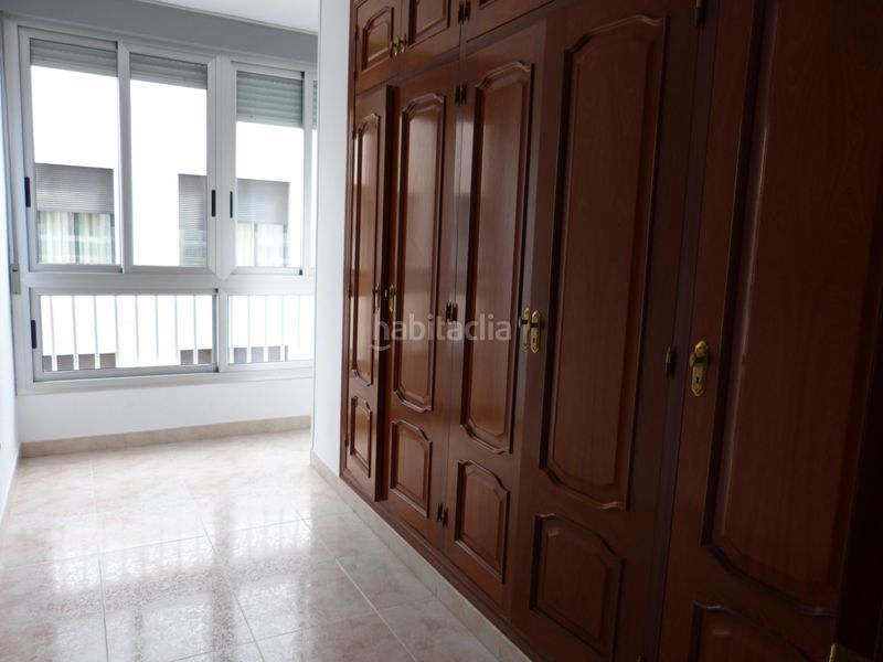 Foto 99b67c0e-f3f5-4483-835a-46654e61e90e. Location appartement dans Centro Almería