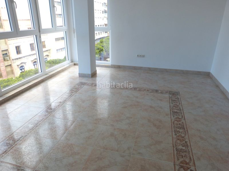 Foto cb1b3f36-8801-47a3-b3e1-d91826226973. Location appartement dans Centro Almería