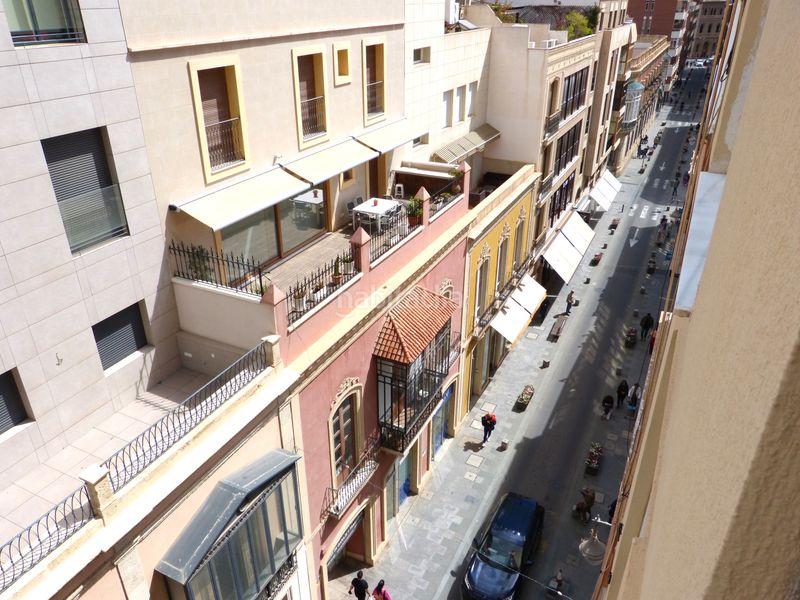 Foto f45a4f77-d0e1-4d66-8698-388d6910ea81. Location appartement dans Centro Almería