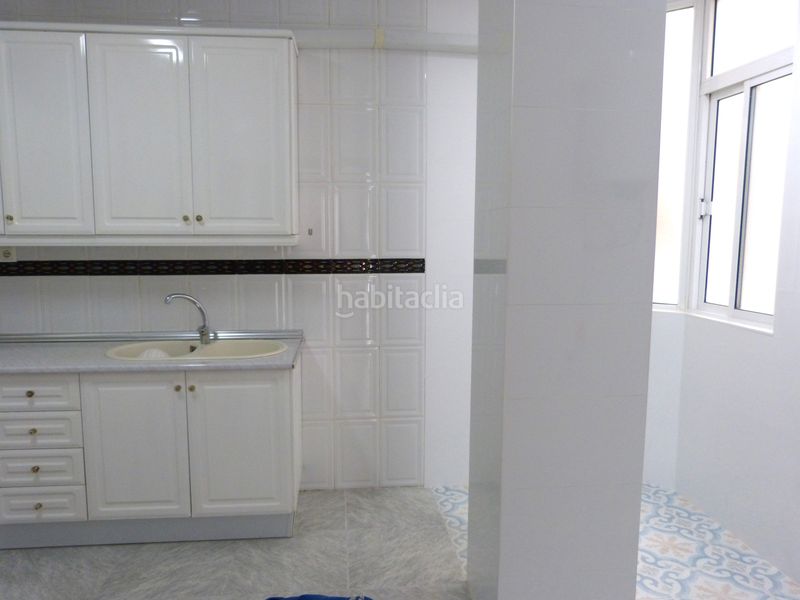 Foto fc1db243-1a19-427d-ba21-ef0d81b3e1d5. Location appartement dans Centro Almería