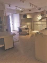Local Comercial en Calle Granada