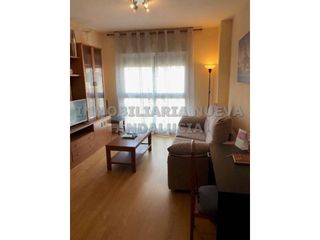 Miete Etagenwohnung in El Ingenio. Piso en alquiler