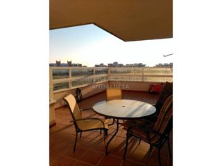 Rent Flat in El Toyo. Piso en alquiler