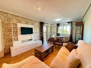 Miete Etagenwohnung in San Luis. Piso en alquiler