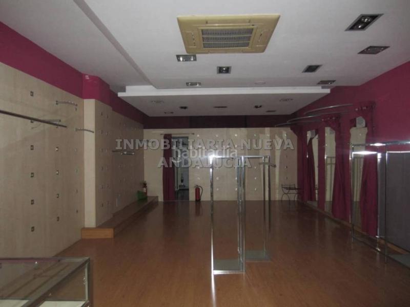 Foto 5b647d86-21a9-46b7-9854-3a48f53e9c7f. Alquiler local comercial  en alquiler en Almería