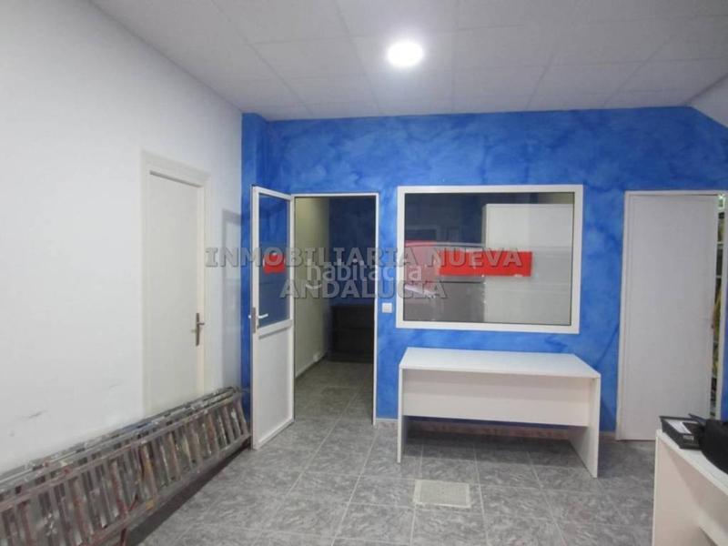 Foto 937b5056-c8e3-465c-b0e9-facfde24faed. Rent business premise in Barrio Alto - San Félix Almería