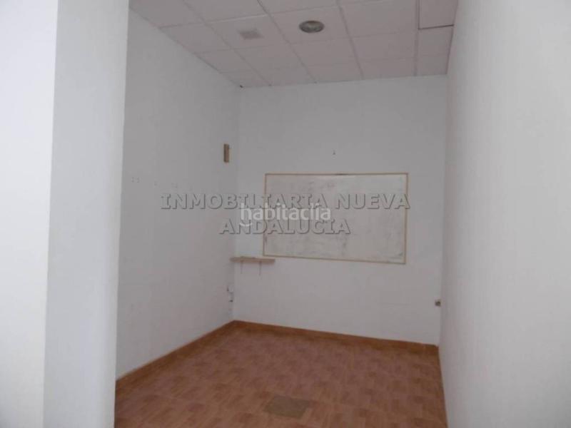 Foto 545406c6-0e3f-481d-8721-8a7f77ca5df5. Alquiler local comercial  en alquiler en Almería