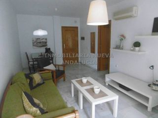 Miete Etagenwohnung in Ciudad Jardín - Tagarete - El Zapillo. Piso en alquiler