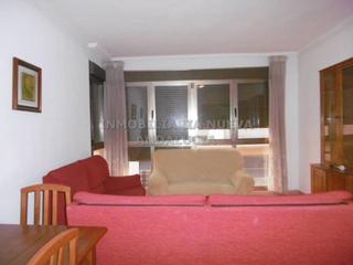 Location Appartement à Ciudad Jardín - Tagarete - El Zapillo. Piso en alquiler